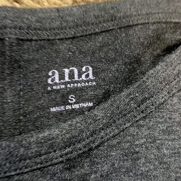 a.n.a top - Picture 2 of 3